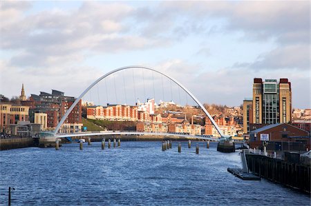 Millennium Bridge and The Baltic from The Swing Bridge, Newcastle upon Tyne, Tyne and Wear, England, United Kingdom, Europe Stock Photo - Rights-Managed, Code: 841-05848497