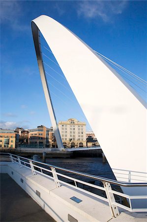 Millennium Bridge, Gateshead, Tyne and Wear, England, United Kingdom, Europe Foto de stock - Direito Controlado, Número: 841-05848502