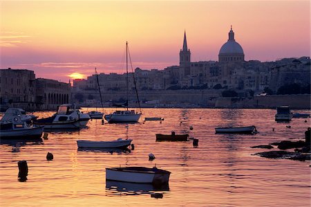 Sunrise over Msida Creek to Valletta with Dome of Carmelite Church, Valletta, Malta, Mediterranean, Europe Stock Photo - Rights-Managed, Code: 841-05848557
