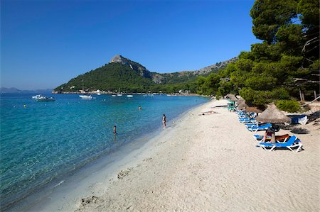 sun umbrella - Platja Formentor, près de Port de Pollenca (Puerto Pollensa), Majorque (Majorque), îles Baléares, Espagne, Méditerranée, Europe Photographie de stock - Rights-Managed, Code: 841-05848567