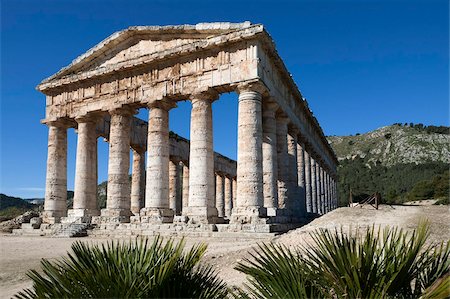 View of the Greek Doric Temple, Segesta, Sicily, Italy, Europe Stock Photo - Rights-Managed, Code: 841-05848649