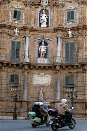 piazza vigliena - Quattro Canti (four corners), Palermo, Sicily, Italy, Europe Fotografie stock - Rights-Managed, Codice: 841-05848665