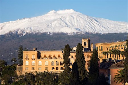 sicily etna - View over Taormina and Mount Etna with Hotel San Domenico Palace, Taormina, Sicily, Italy, Europe Stock Photo - Rights-Managed, Code: 841-05848680