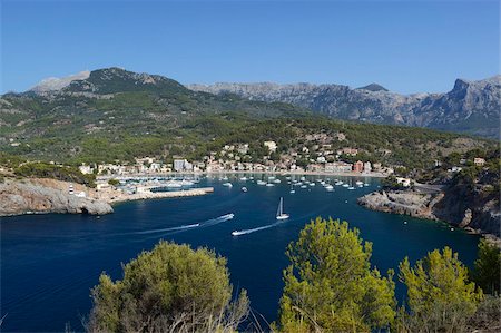 port de soller - View over bay and harbour, Port de Soller, Mallorca (Majorca), Balearic Islands, Spain, Mediterranean, Europe Foto de stock - Con derechos protegidos, Código: 841-05848696