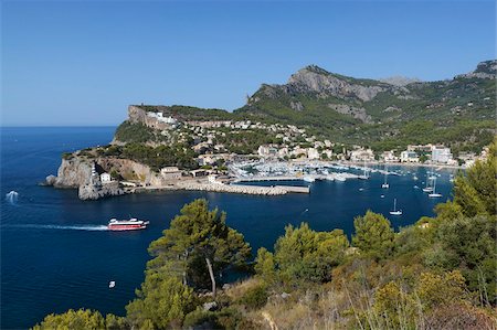 port de soller - View over bay and harbour, Port de Soller, Mallorca (Majorca), Balearic Islands, Spain, Mediterranean, Europe Foto de stock - Con derechos protegidos, Código: 841-05848698