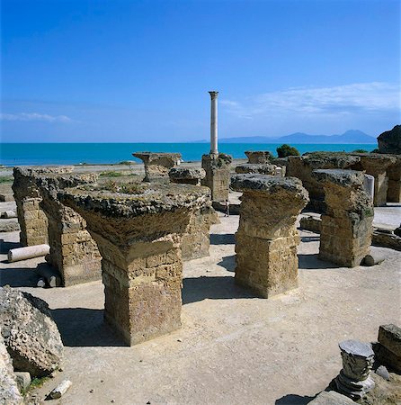 simsearch:400-05892140,k - Les ruines des Thermes Romains antiques, les thermes d'Antonin, Carthage, patrimoine mondial de l'UNESCO, Tunis, Tunisie, Afrique du Nord, Afrique Photographie de stock - Rights-Managed, Code: 841-05848758