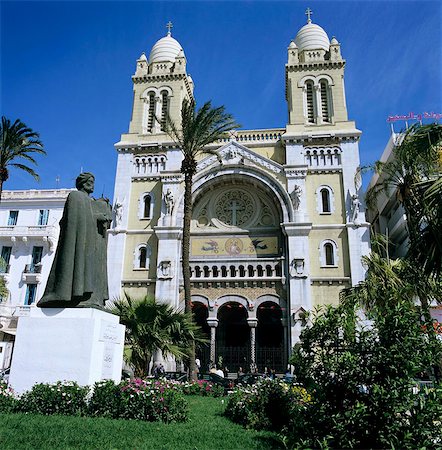 simsearch:841-06033342,k - The Cathedral along Avenue Bourguiba, Tunis, Tunisia, North Africa, Africa Foto de stock - Con derechos protegidos, Código: 841-05848763