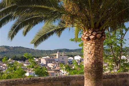 simsearch:841-03677611,k - View from terrace of the parish church with the Convent of Sant Antoni de Padua prominent, Arta, Mallorca, Balearic Islands, Spain, Europe Fotografie stock - Rights-Managed, Codice: 841-05959868