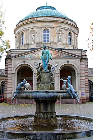 fuente - Vierordtbad, Karlsruhe, Baden-Wurttemberg, Germany, Europe Foto de stock - Con derechos protegidos, Código: 841-05960274