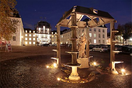 schlossberg - Schlovuplatz and Palace, Saarbrucken, Saarland, Germany, Europe Stock Photo - Rights-Managed, Code: 841-05960327