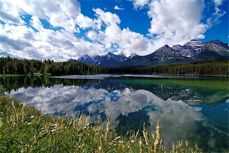 Herbert Lake and Bow Range, Banff National Park, UNESCO World Heritage Site, Alberta, Rocky Mountains, Canada, North America Stock Photo - Rights-Managed, Code: 841-05960410