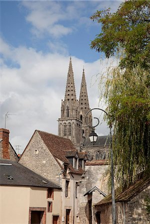 simsearch:841-05959691,k - Cathedral spires seen over old houses, Sees, Lower Normandy, France, Europe Foto de stock - Con derechos protegidos, Código: 841-05960486