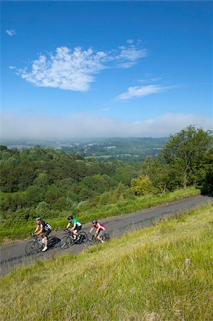 simsearch:841-05960553,k - Cyclists on The Zig Zag, Box Hill, Site of 2012 Olympic cycling road race, Surrey Hills, North Downs, Surrey, England, United Kingdom, Europe Foto de stock - Con derechos protegidos, Código: 841-05960551
