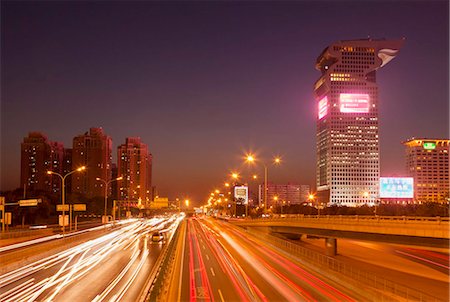 Busy traffic and light trails through city centre, Beijing, China, Asia Foto de stock - Con derechos protegidos, Código: 841-05960669