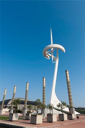 spain traditional building - Telefonoca Tower by architect Santiago Calatrava, Montjuic, Barcelona, Catalonia, Spain, Europe Stock Photo - Rights-Managed, Code: 841-05960793