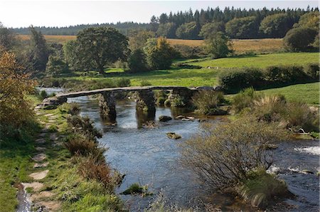 simsearch:841-05962036,k - The Clapper Bridge at Postbridge, Dartmoor National Park, Devon, England, United Kingdom, Europe Foto de stock - Direito Controlado, Número: 841-05960800