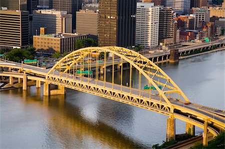 simsearch:841-08102317,k - Skyline Pittsburgh et Fort Pitt Bridge sur la rivière Monongahela, Pittsburgh, Pennsylvanie, États-Unis d'Amérique, l'Amérique du Nord Photographie de stock - Rights-Managed, Code: 841-05961620