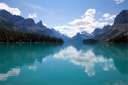 Montagnes reflètent dans le lac Maligne, Parc National Jasper, patrimoine mondial de l'UNESCO, en Colombie-Britannique, montagnes Rocheuses, Canada, Amérique du Nord Photographie de stock - Rights-Managed, Code: 841-05961757