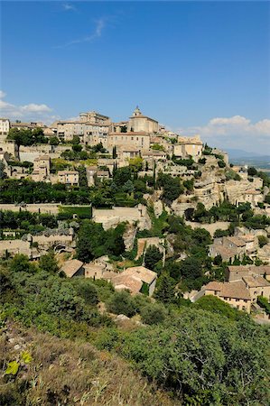 The hilltop village of Gordes designated Les Plus Beaux Villages de France, Vaucluse, Provence, France, Europe Foto de stock - Con derechos protegidos, Código: 841-05961860