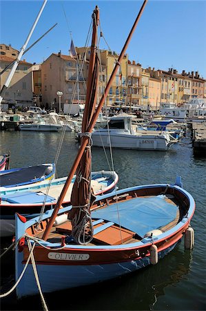 Fishing boats in Vieux Port harbour, St. Tropez, Var, Provence, Cote d'Azur, France, Mediterranean, Europe Stock Photo - Rights-Managed, Code: 841-05961902
