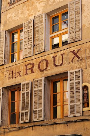 Ancienne enseigne publicitaire sur le côté d'un bâtiment, Aix-en-Provence, Bouches-du-Rhône, Provence, France, Europe Photographie de stock - Rights-Managed, Code: 841-05961916