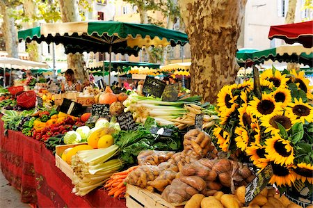 provence france market - Fruit and vegetable market, Aix-en-Provence, Bouches-du-Rhone, Provence, France, Europe Stock Photo - Rights-Managed, Code: 841-05961911