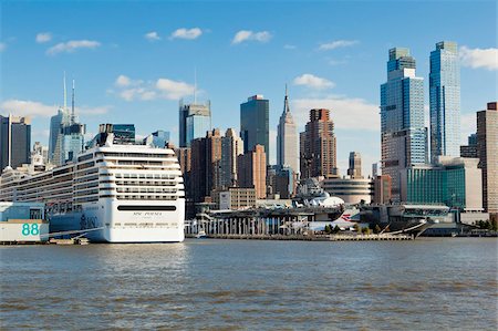 View of Midtown Manhattan across the Hudson River, Manhattan, New York City, New York, United States of America, North America Stock Photo - Rights-Managed, Code: 841-05961928
