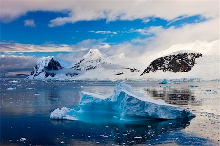 península antártica - Icebergs et montagnes des péninsule de l'Antarctique, l'Antarctique, les régions polaires Photographie de stock - Rights-Managed, Code: 841-05962358