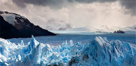 The spectacular Perito Moreno glacier, Los Glaciares National Park, UNESCO World Heritage Site, Patagonia, Argentina, South America Foto de stock - Con derechos protegidos, Código: 841-05962393