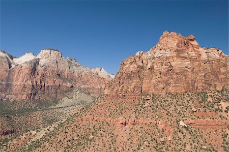 parque nacional zion - Sandstone formations viewed from the Zion to Mount Carmel  Highway, Zion National Park, Utah, United States of America, North America Foto de stock - Con derechos protegidos, Código: 841-05962732