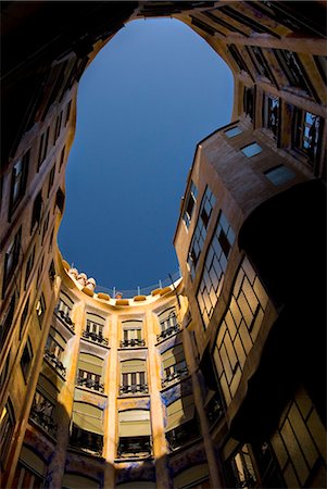 Casa Mila, UNESCO World Heritage Site, Barcelona, Catalonia, Spain, Europe Foto de stock - Con derechos protegidos, Código: 841-06034094