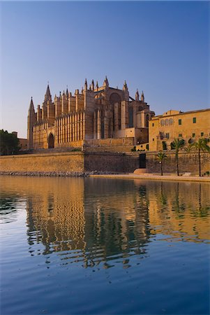 palma - Palma Cathedral, Palma, Mallorca, Balearic Islands, Spain, Mediterranean, Europe Foto de stock - Con derechos protegidos, Código: 841-06034113