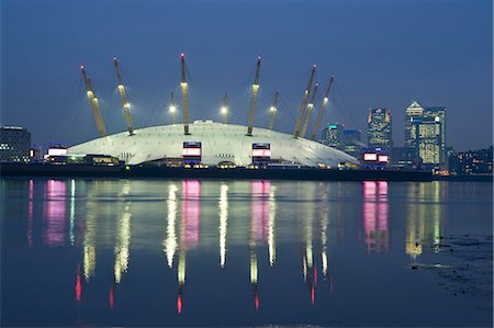 rio tâmisa - The O2 Arena, Docklands, London, England, United Kingdom, Europe Foto de stock - Direito Controlado, Número: 841-06034154