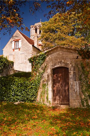 The Basilica of St. Magdalene, UNESCO World Heritage Site, Vezelay, Yonne, Burgundy, France, Europe Foto de stock - Con derechos protegidos, Código: 841-06034277
