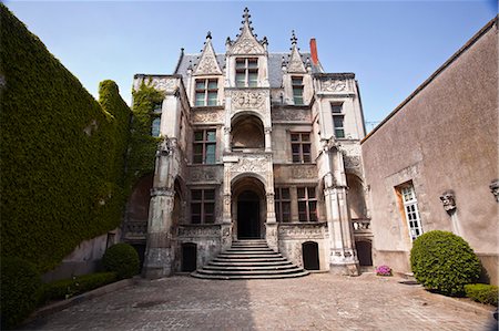 Hotel Gouin, a 15th century town mansion now a museum, the facade is a masterpiece of the Italian Renaissance, Tours, Indre et Loire, Centre, France, Europe Stock Photo - Rights-Managed, Code: 841-06034308