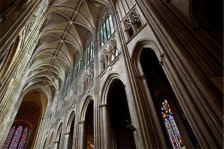 Looking up at the roof of the nave in St. Gatien cathedral, Tours, Indre-et-Loire, Loire Valley, Centre, France, Europe Foto de stock - Con derechos protegidos, Código: 841-06034394