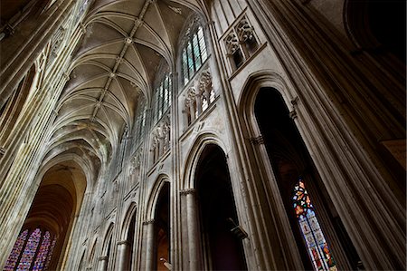 simsearch:841-06034395,k - Looking up at the roof of the nave in St. Gatien cathedral, Tours, Indre-et-Loire, Loire Valley, Centre, France, Europe Foto de stock - Con derechos protegidos, Código: 841-06034394