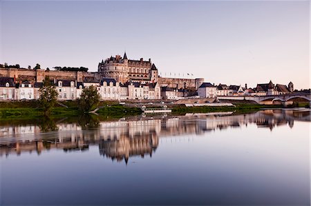 france not monochrome - Looking down the River Loire towards the town and chateau of Amboise, UNESCO World Heritage Site, Amboise, Indre-et-Loire, Loire Valley, Centre, France, Europe Stock Photo - Rights-Managed, Code: 841-06034398