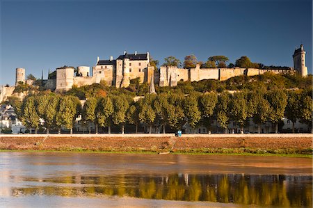 simsearch:841-06807890,k - Le château de Chinon, patrimoine mondial UNESCO, Indre-et-Loire, vallée de la Loire, France, Europe Photographie de stock - Rights-Managed, Code: 841-06034409