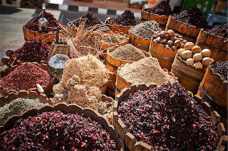Affichage des épices et des herbes dans le marché, Sharm El Sheikh, Egypte, Afrique du Nord, Afrique Photographie de stock - Rights-Managed, Code: 841-06030386