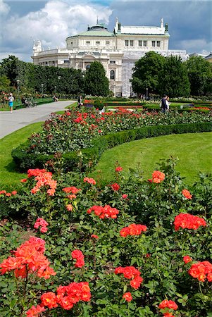 rose garden - Volksgarten and Burgtheater, Vienna, Austria, Europe Stock Photo - Rights-Managed, Code: 841-06030482