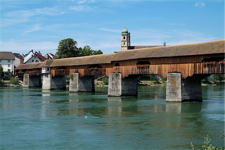 ponte coperto - Old Rhine Bridge, Bad Sackingen, Black Forest, Baden-Wurttemberg, Germany, Europe Fotografie stock - Rights-Managed, Codice: 841-06030513