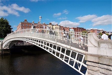 dublin bridge images - Halfpenny Bridge over River Liffey, Dublin, Republic of Ireland, Europe Stock Photo - Rights-Managed, Code: 841-06030543