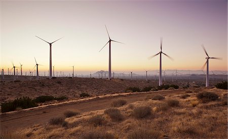 scenic california not people - Turbines de vent juste à l'extérieur de Mojave, en Californie, aux États-Unis, en Amérique du Nord Photographie de stock - Rights-Managed, Code: 841-06030783