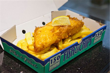 Fish and chips britanniques traditionnelles avec une tranche de citron, Gloucestershire, Angleterre, Royaume-Uni, Europe Photographie de stock - Rights-Managed, Code: 841-06030797