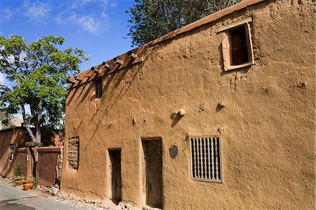 Oldest house in the USA on the Old Santa Fe Trail, Santa Fe, New Mexico, United States of America, North America Stock Photo - Rights-Managed, Code: 841-06031038