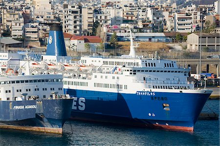 simsearch:841-03029251,k - Ferries in the Port of Piraeus, Athens, Greece, Europe Stock Photo - Rights-Managed, Code: 841-06031069
