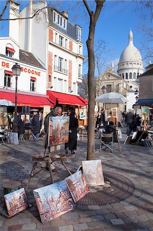 Paintings for sale in the Place du Tertre with Sacre Coeur Basilica in distance, Montmartre, Paris, France, Europe Foto de stock - Con derechos protegidos, Código: 841-06031227