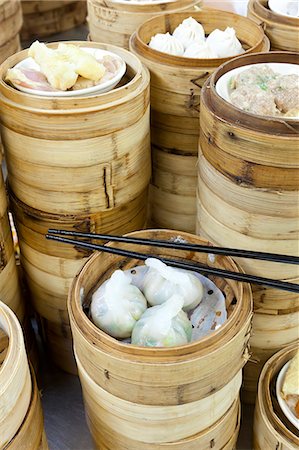 food culture - Dim sum preparation in a restaurant kitchen in Hong Kong, China, Asia Stock Photo - Rights-Managed, Code: 841-06031306