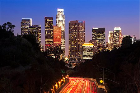 Pasadena Freeway (CA Highway 110) führt zu Downtown Los Angeles, California, Vereinigte Staaten, Nordamerika Stockbilder - Lizenzpflichtiges, Bildnummer: 841-06031360